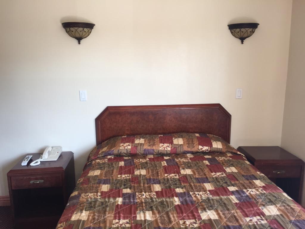 Travel Motel
