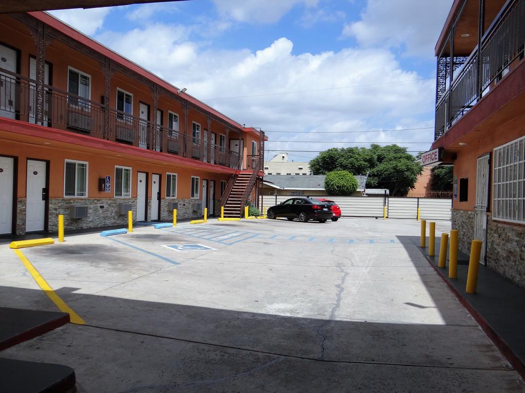 Travel Motel